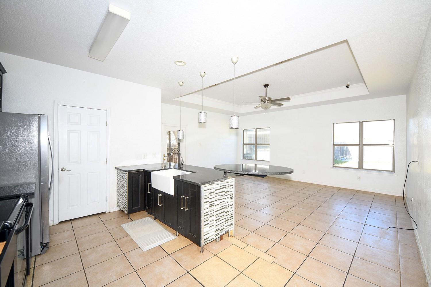 711 Sturgeon Dr, San Marcos, TX 78666