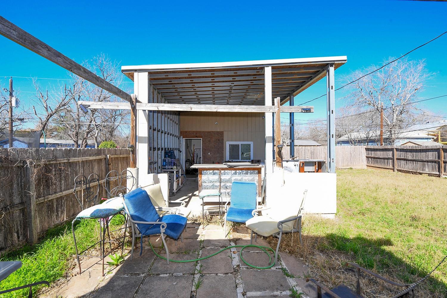 711 Sturgeon Dr, San Marcos, TX 78666