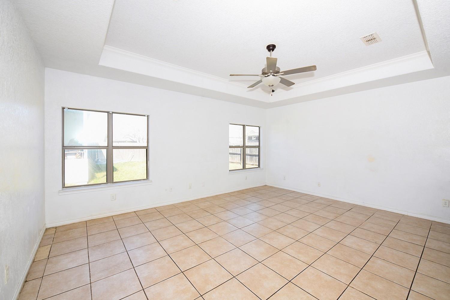 711 Sturgeon Dr, San Marcos, TX 78666