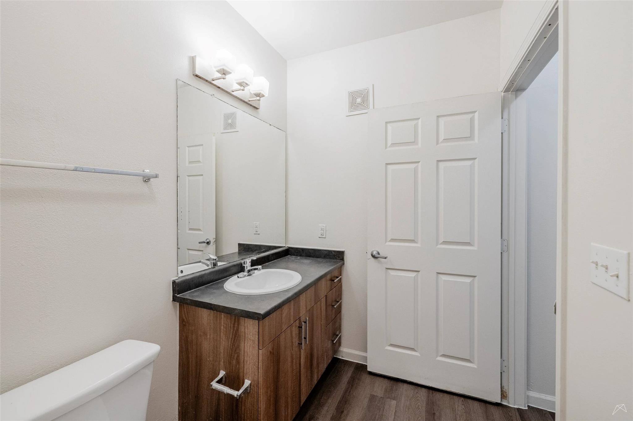 5605 Springdale Rd # 1-1-1104, Austin, TX 78723