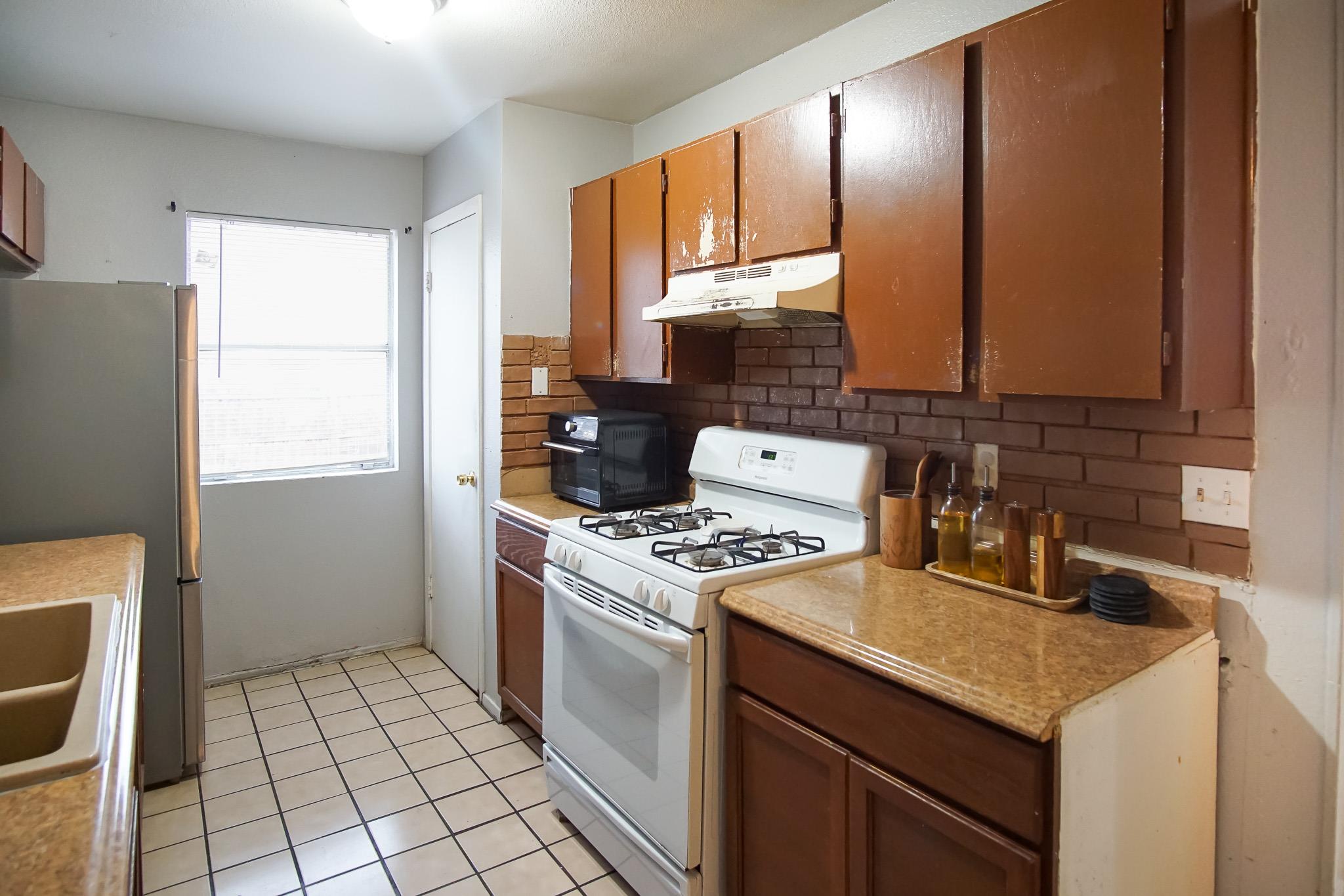 7007 Stonleigh Pl, Austin, TX 78744