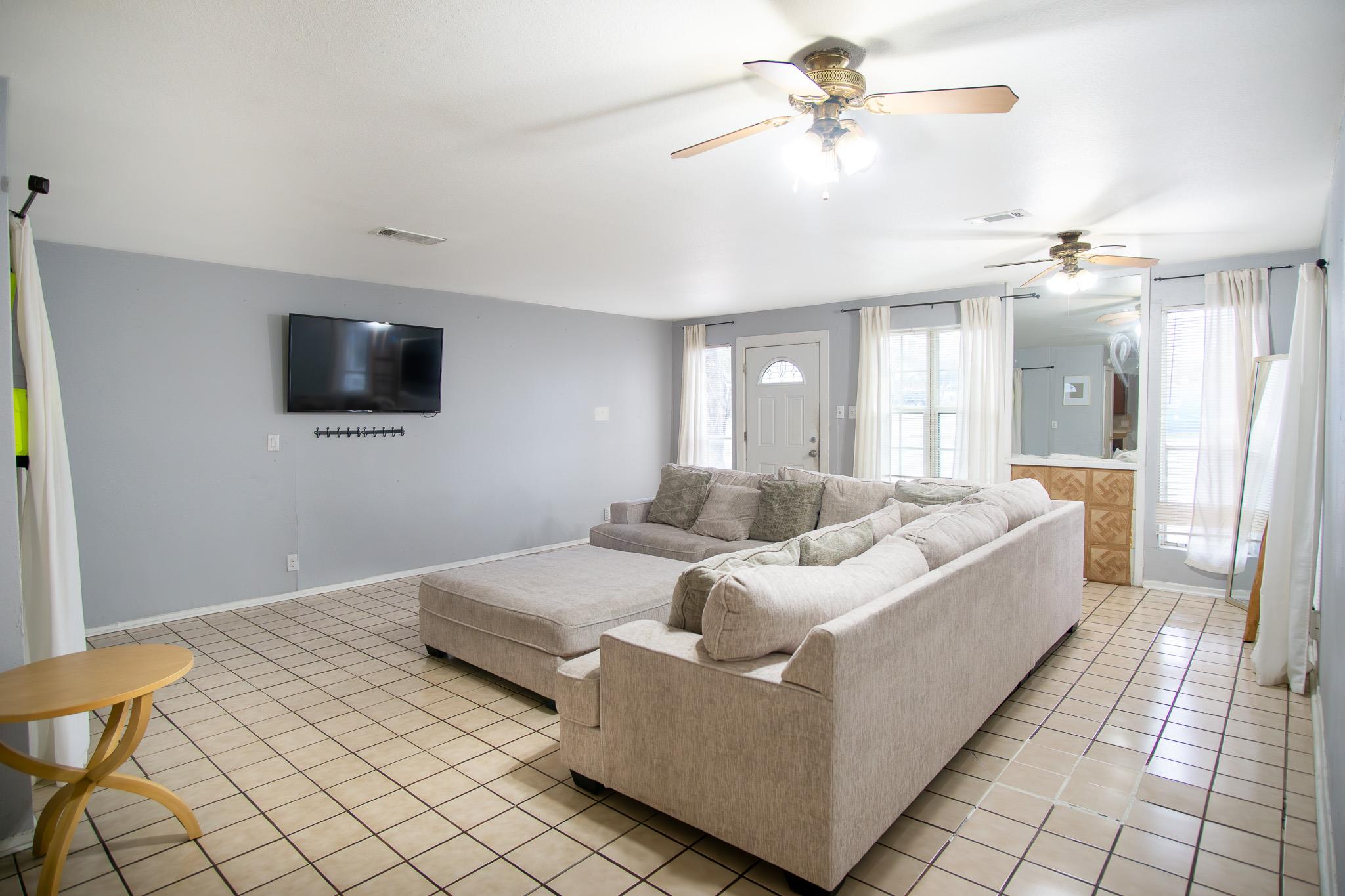 7007 Stonleigh Pl, Austin, TX 78744