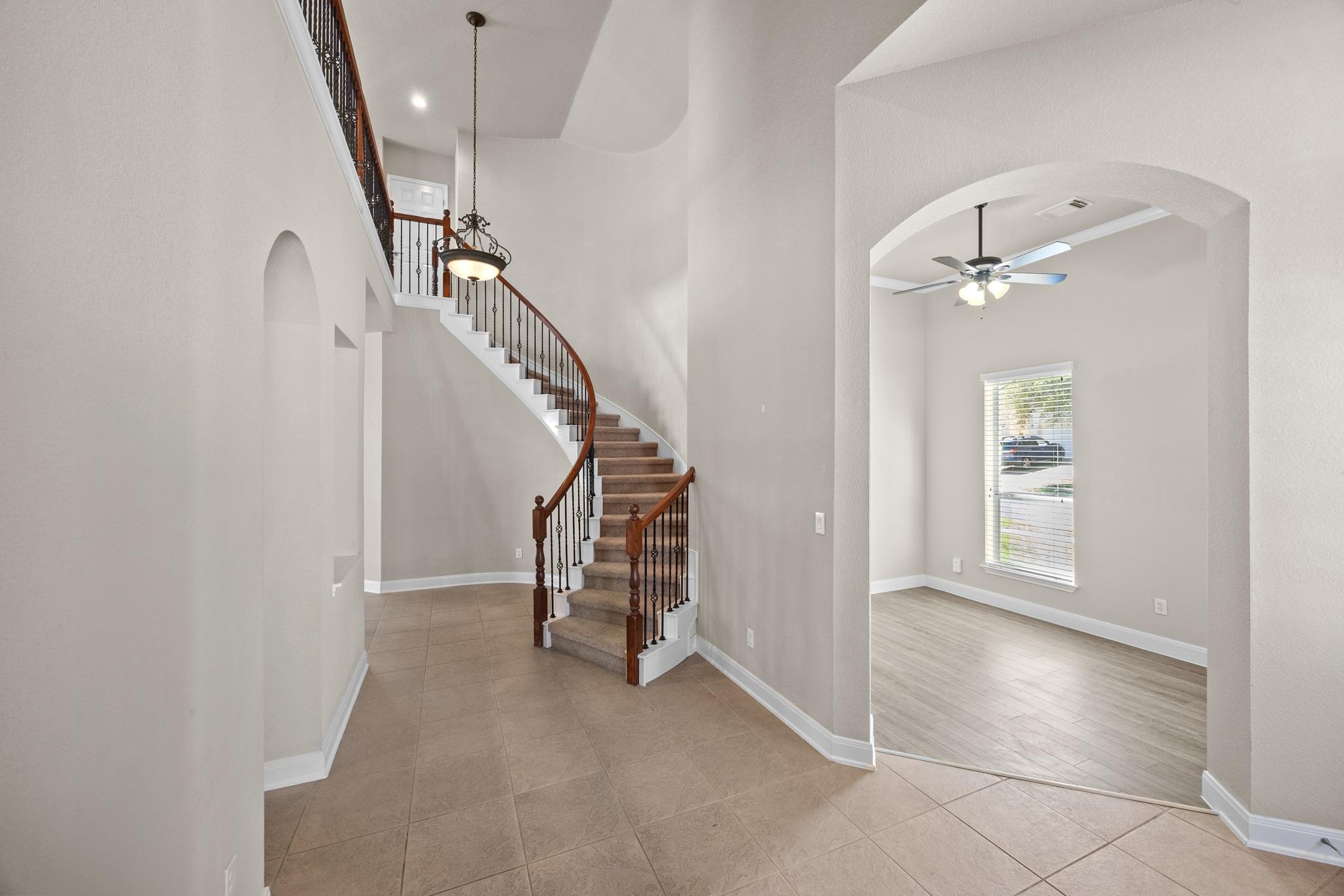 15529 Interlachen Dr, Austin, TX 78717