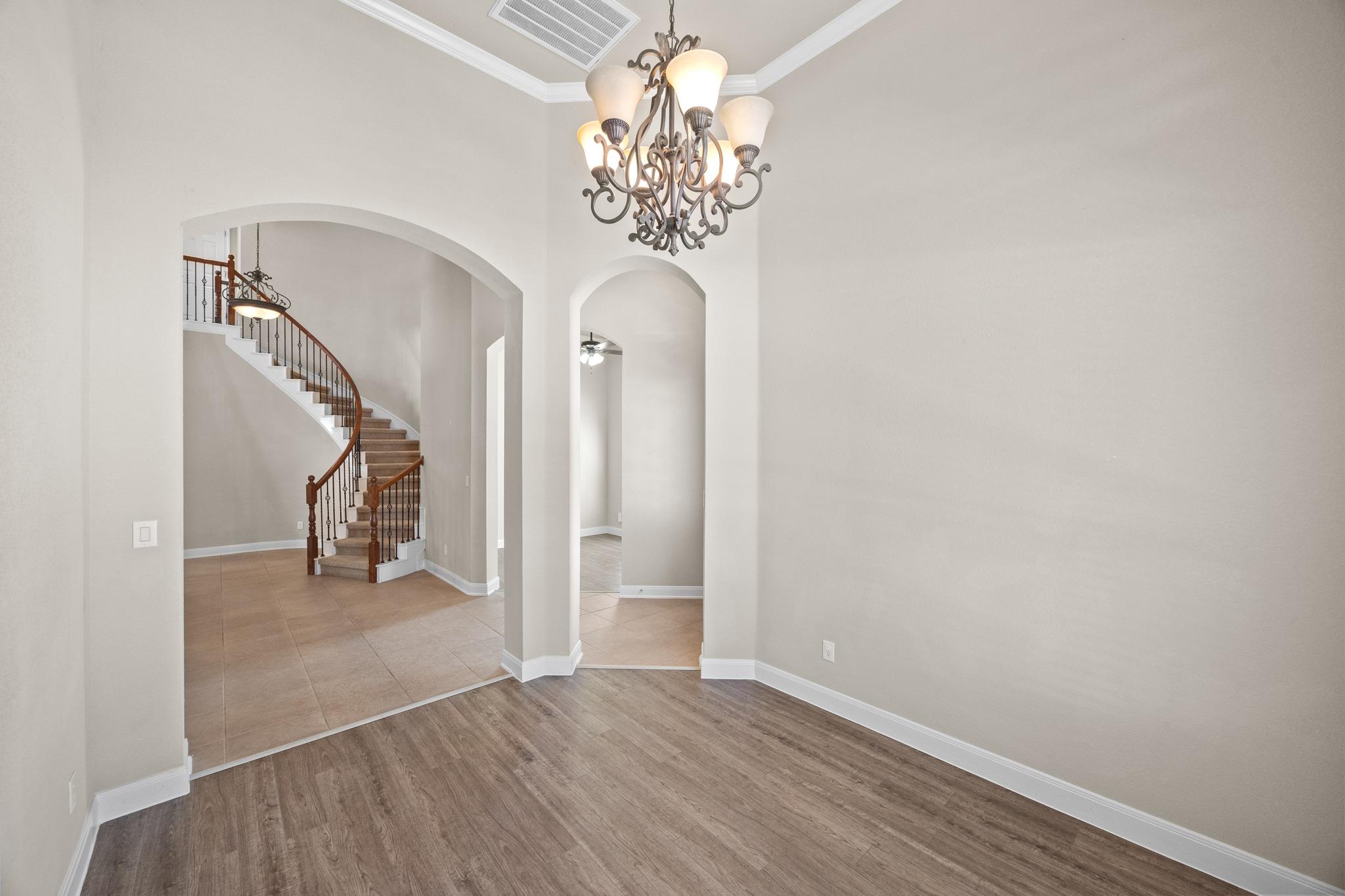 15529 Interlachen Dr, Austin, TX 78717