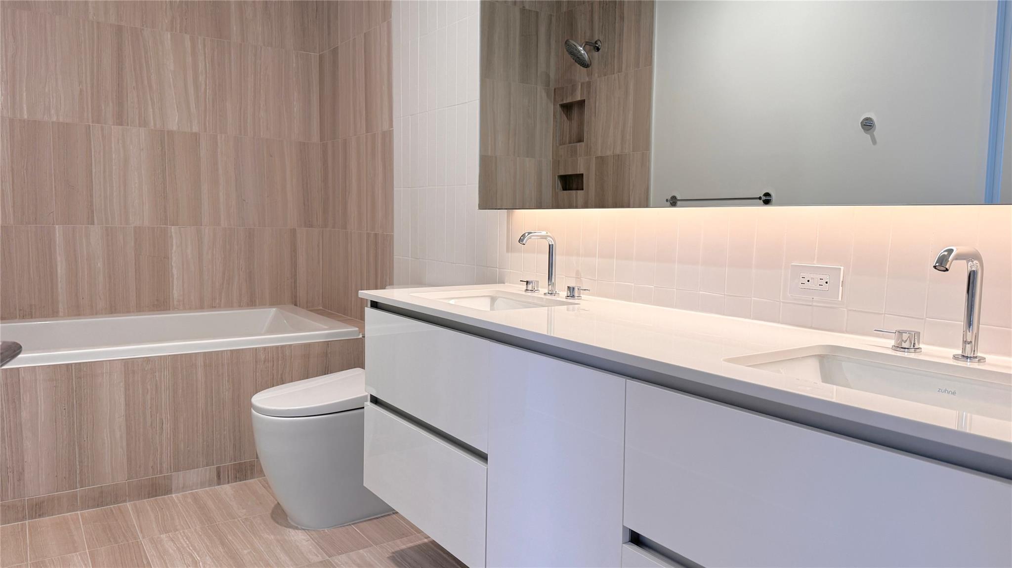 313 W 17th St # 1502, Austin, TX 78701