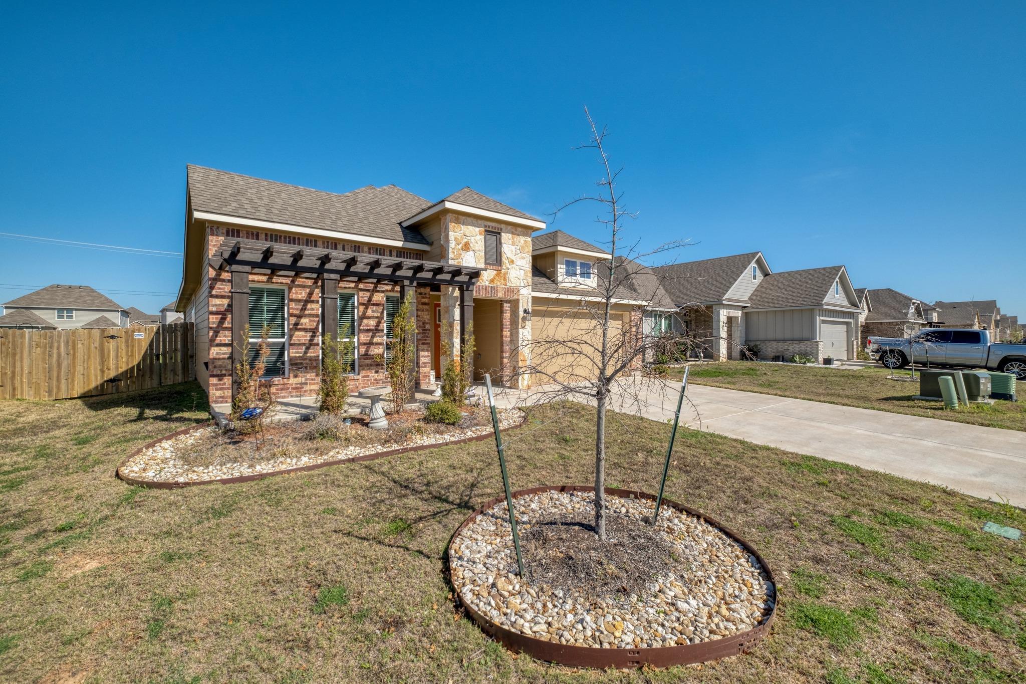 3500 Beutel Rd, Lorena, TX 76655