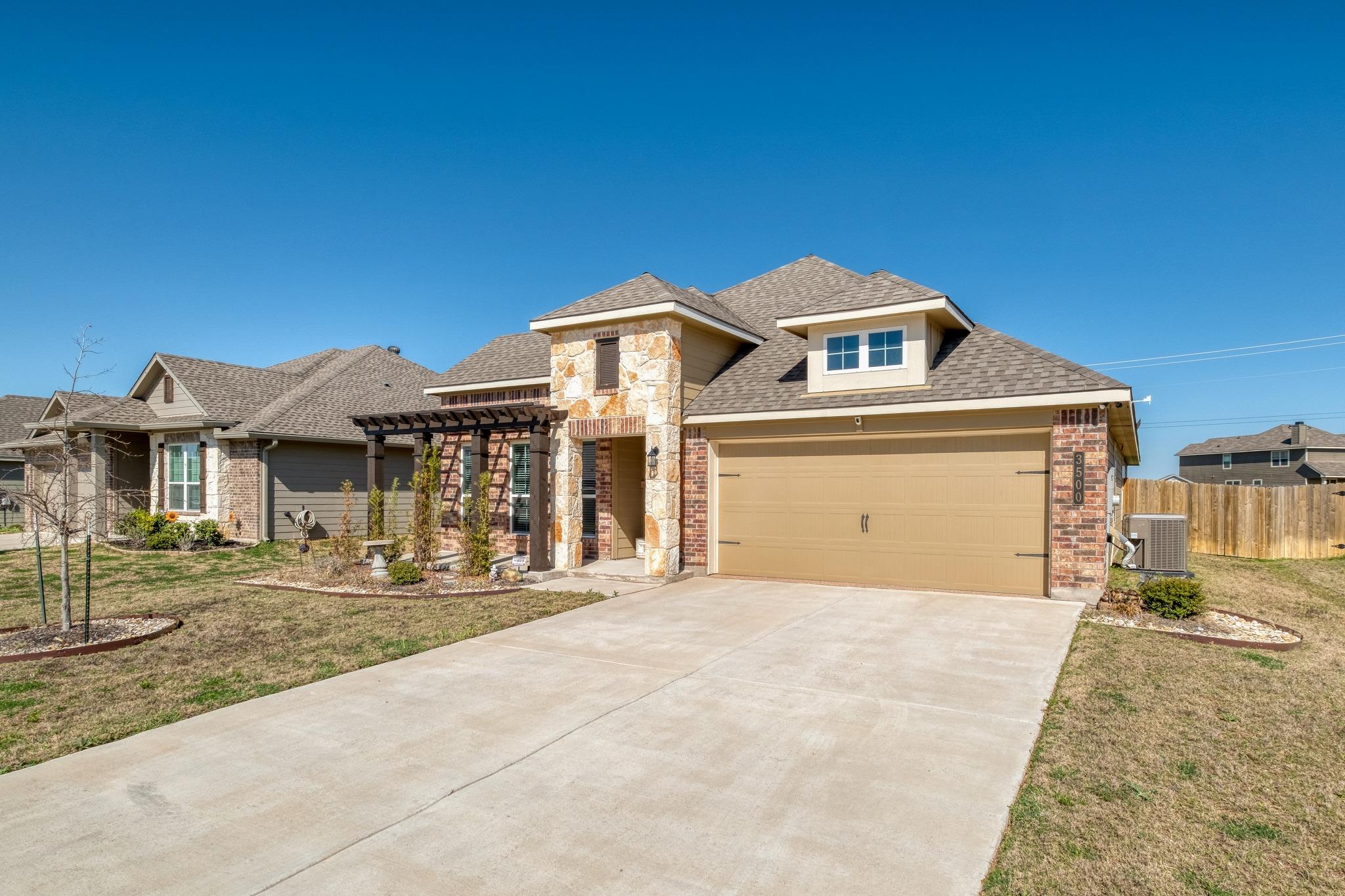 3500 Beutel Rd, Lorena, TX 76655