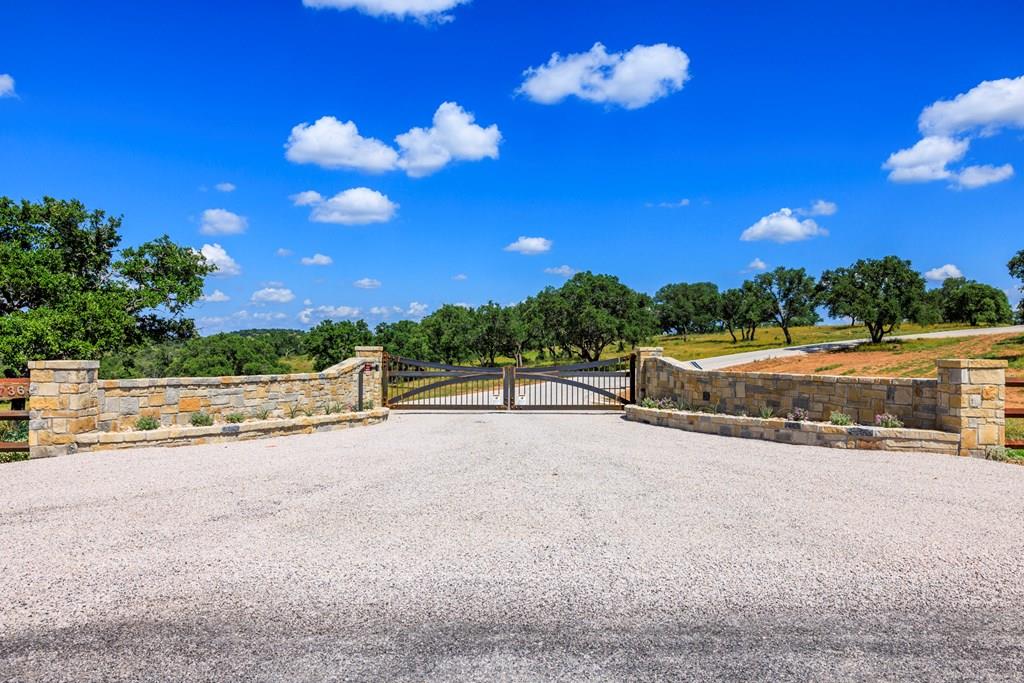 3736-6 County Rd 113, Llano, TX 78643