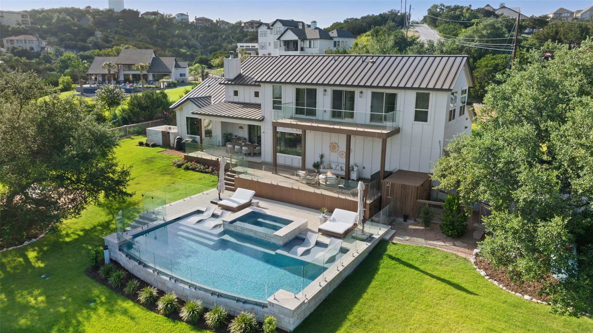 1302 Sparrow Ln, Austin, TX 78734