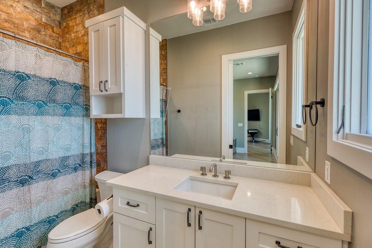 520 The Trails Pkwy, Horseshoe Bay, TX 78657