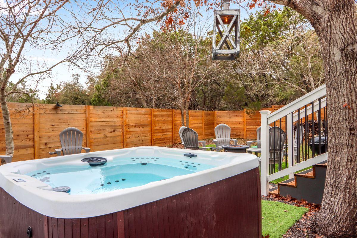 106 Chapparal Cir, Wimberley, TX 78676