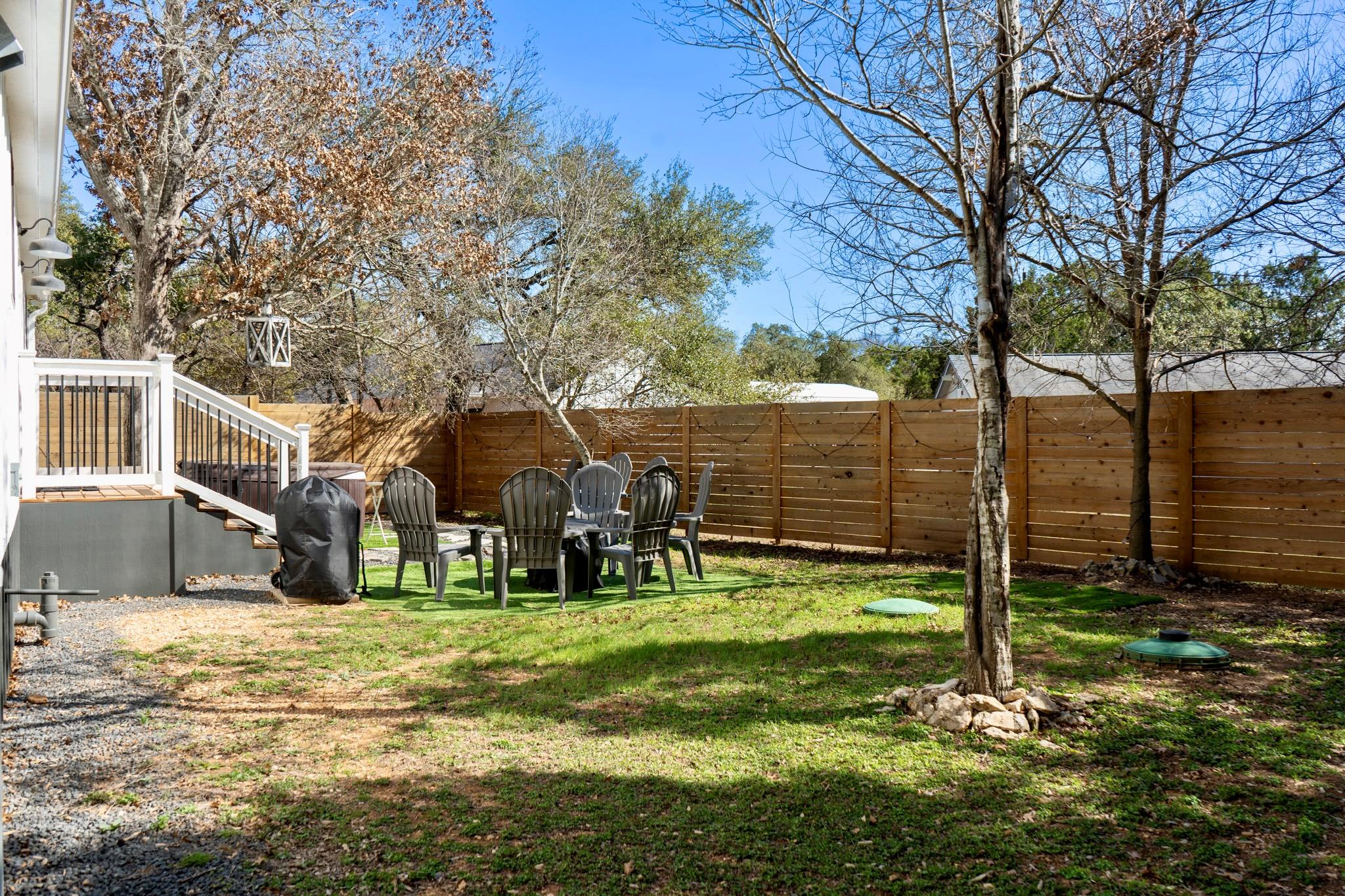 106 Chapparal Cir, Wimberley, TX 78676
