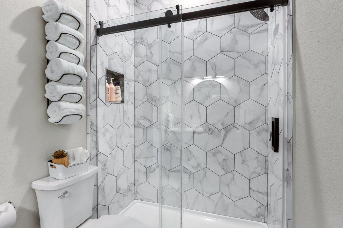 106 Chapparal Cir, Wimberley, TX 78676