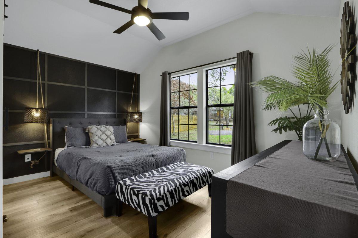 106 Chapparal Cir, Wimberley, TX 78676