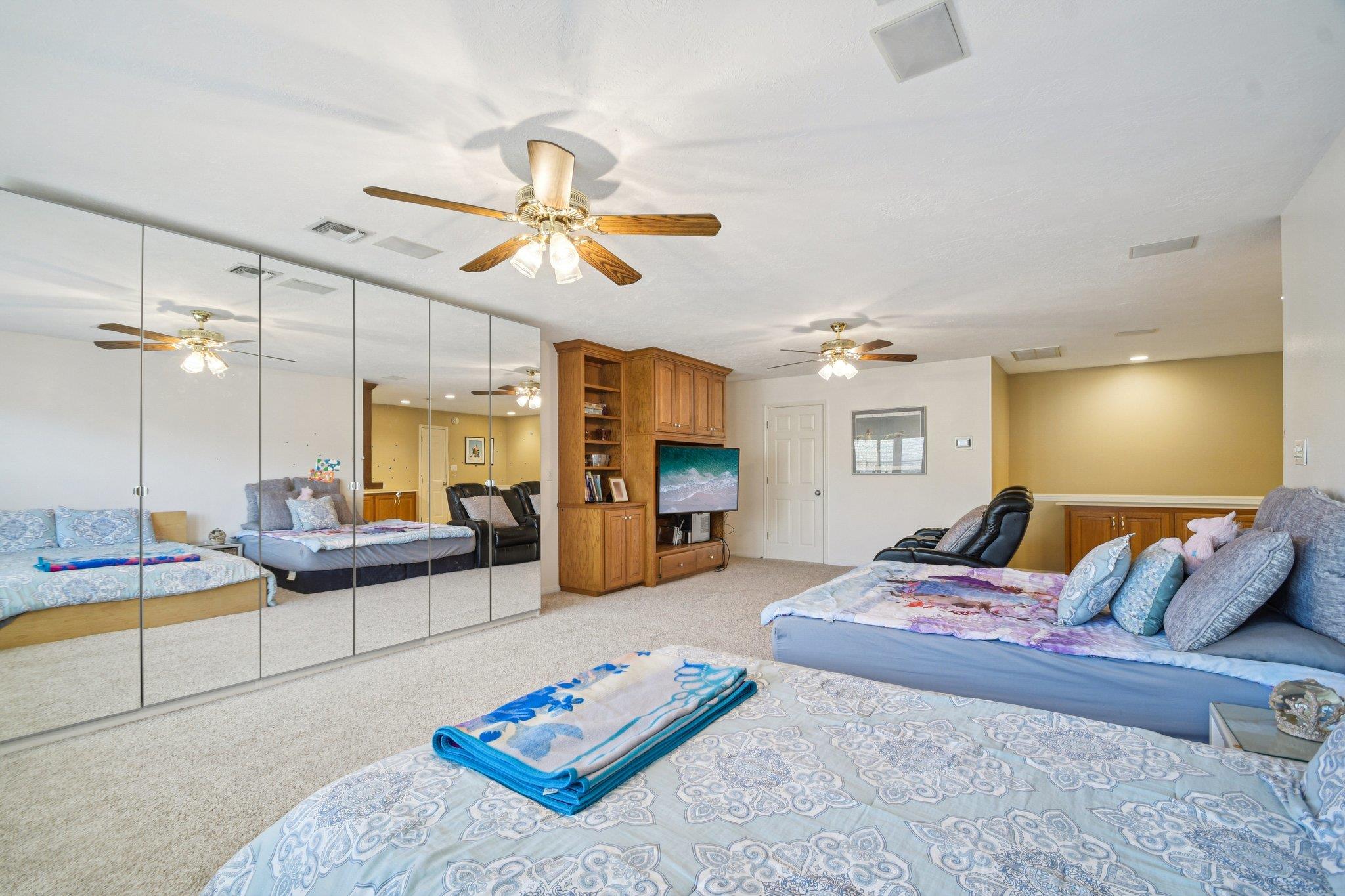 217 Augusta Dr, Wimberley, TX 78676