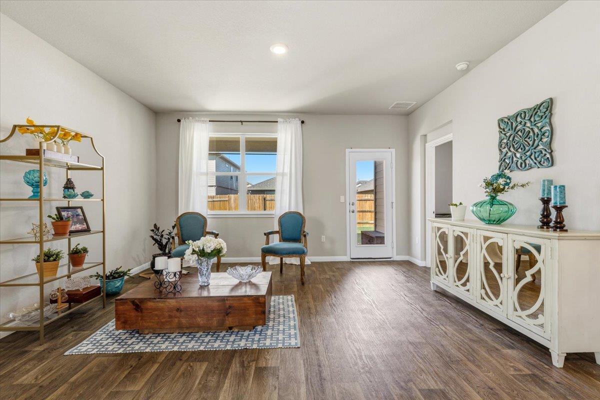 112 Rainmaker Cv, Bastrop, TX 78602