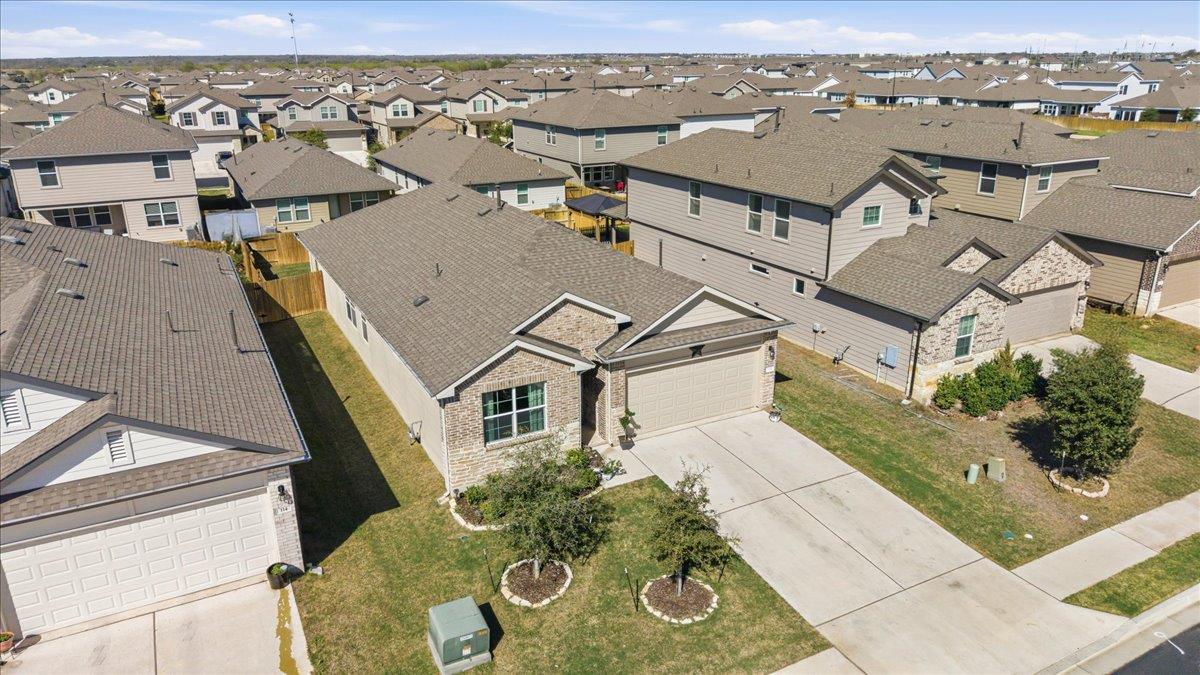 112 Rainmaker Cv, Bastrop, TX 78602