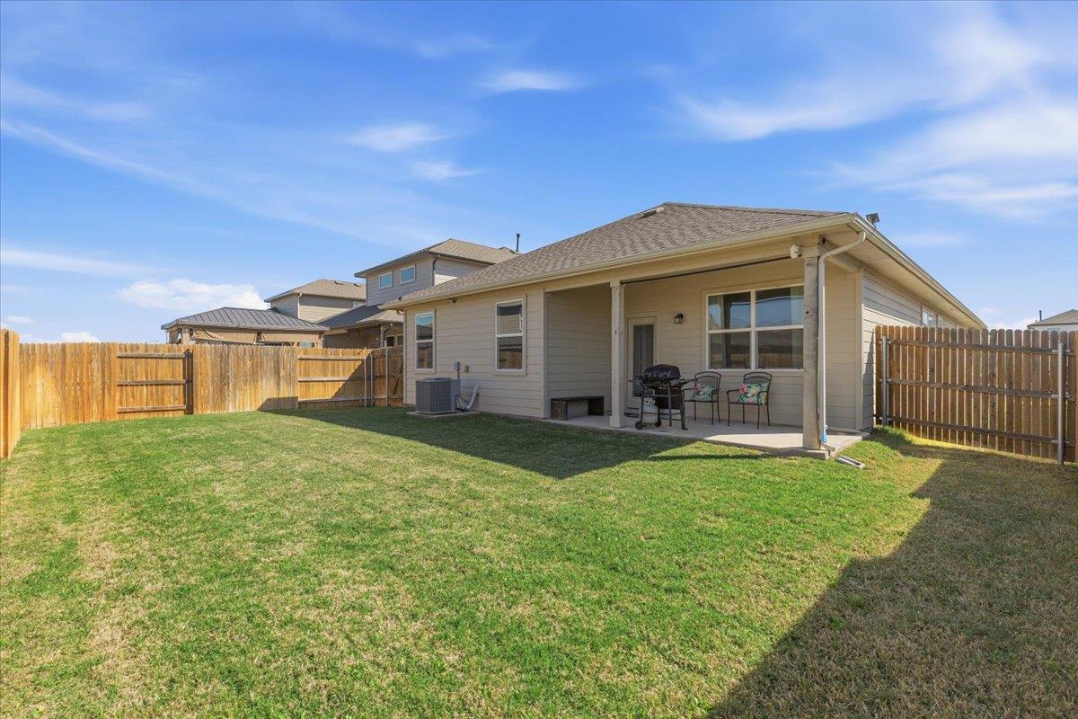 112 Rainmaker Cv, Bastrop, TX 78602