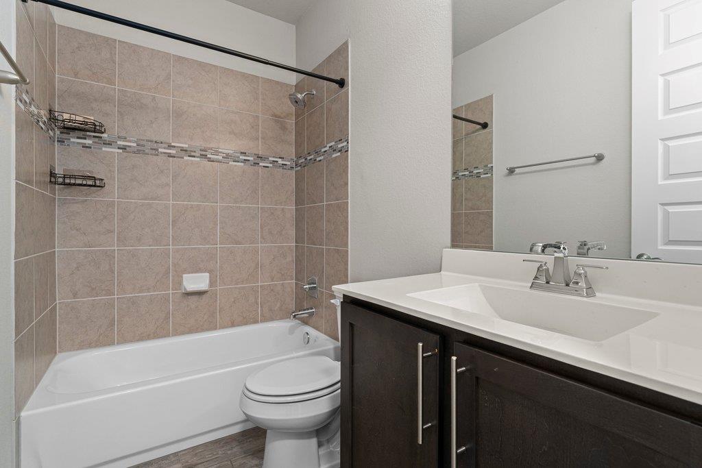 207 Sumalt Gap Way, Austin, TX 78738