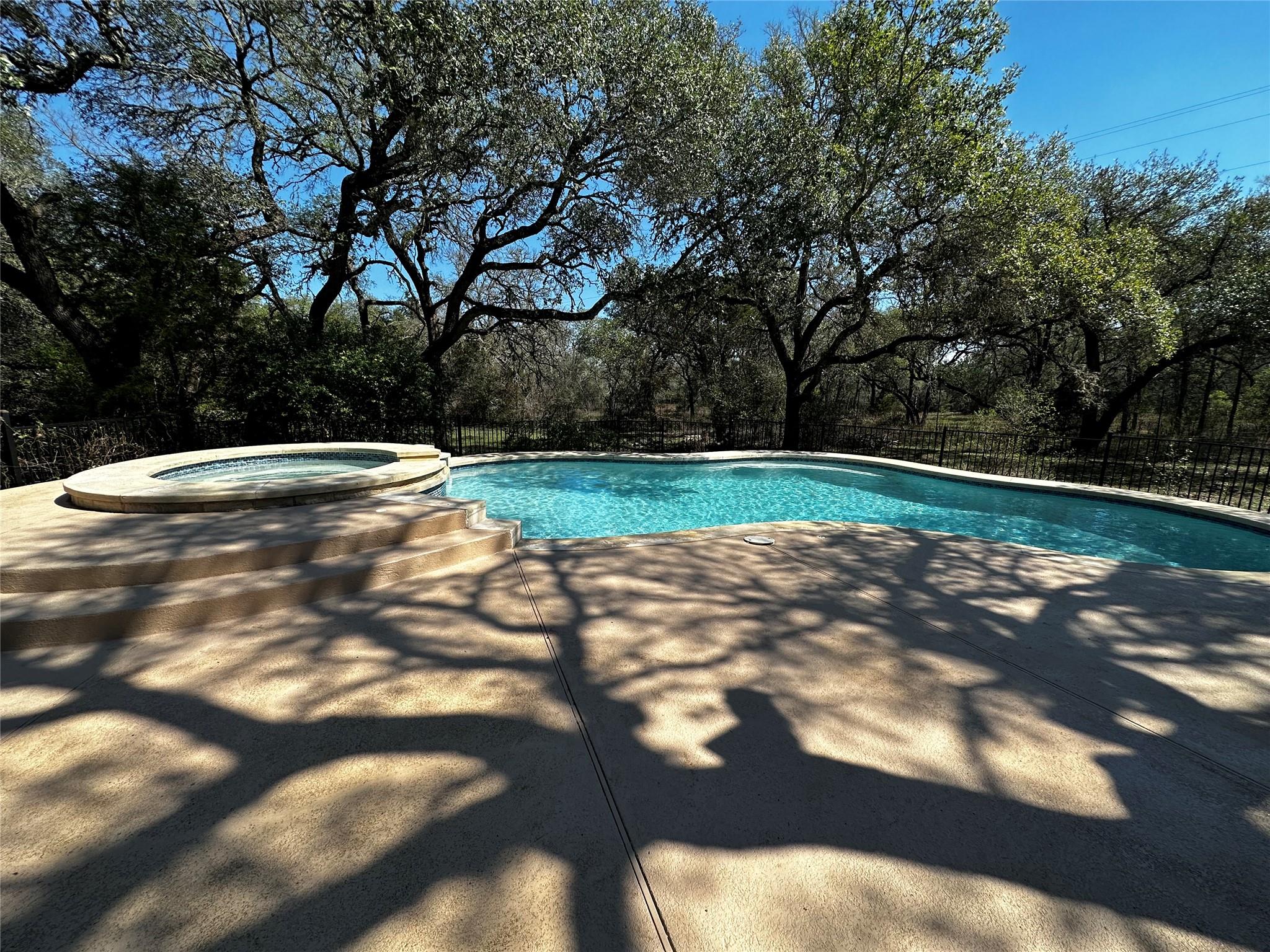 13615 Copperleaf Trl, Manchaca, TX 78652