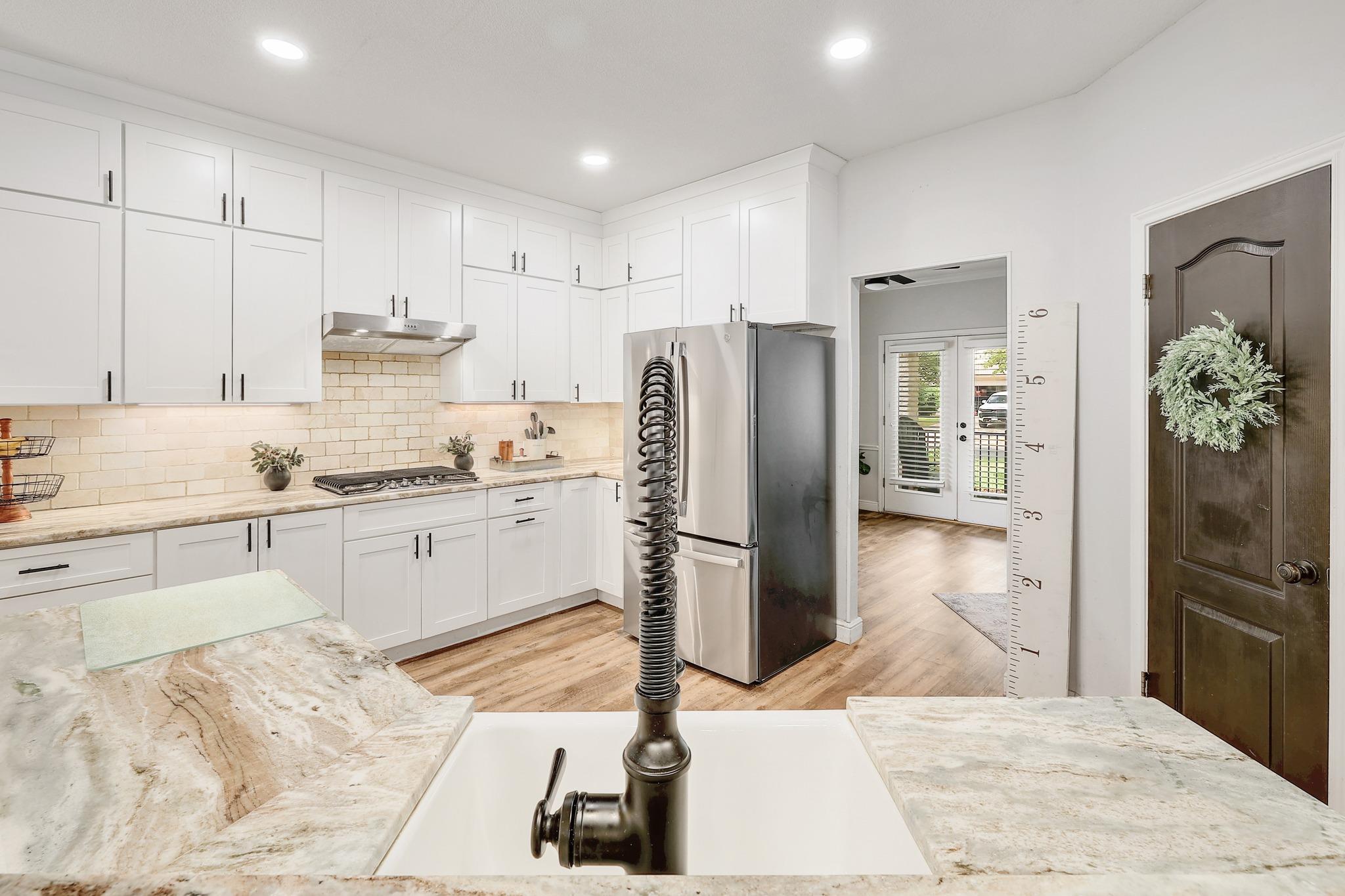 3019 Plantation Dr, Round Rock, TX 78681