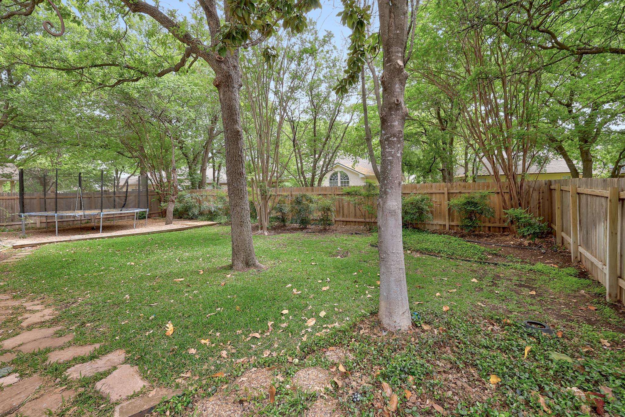 3019 Plantation Dr, Round Rock, TX 78681