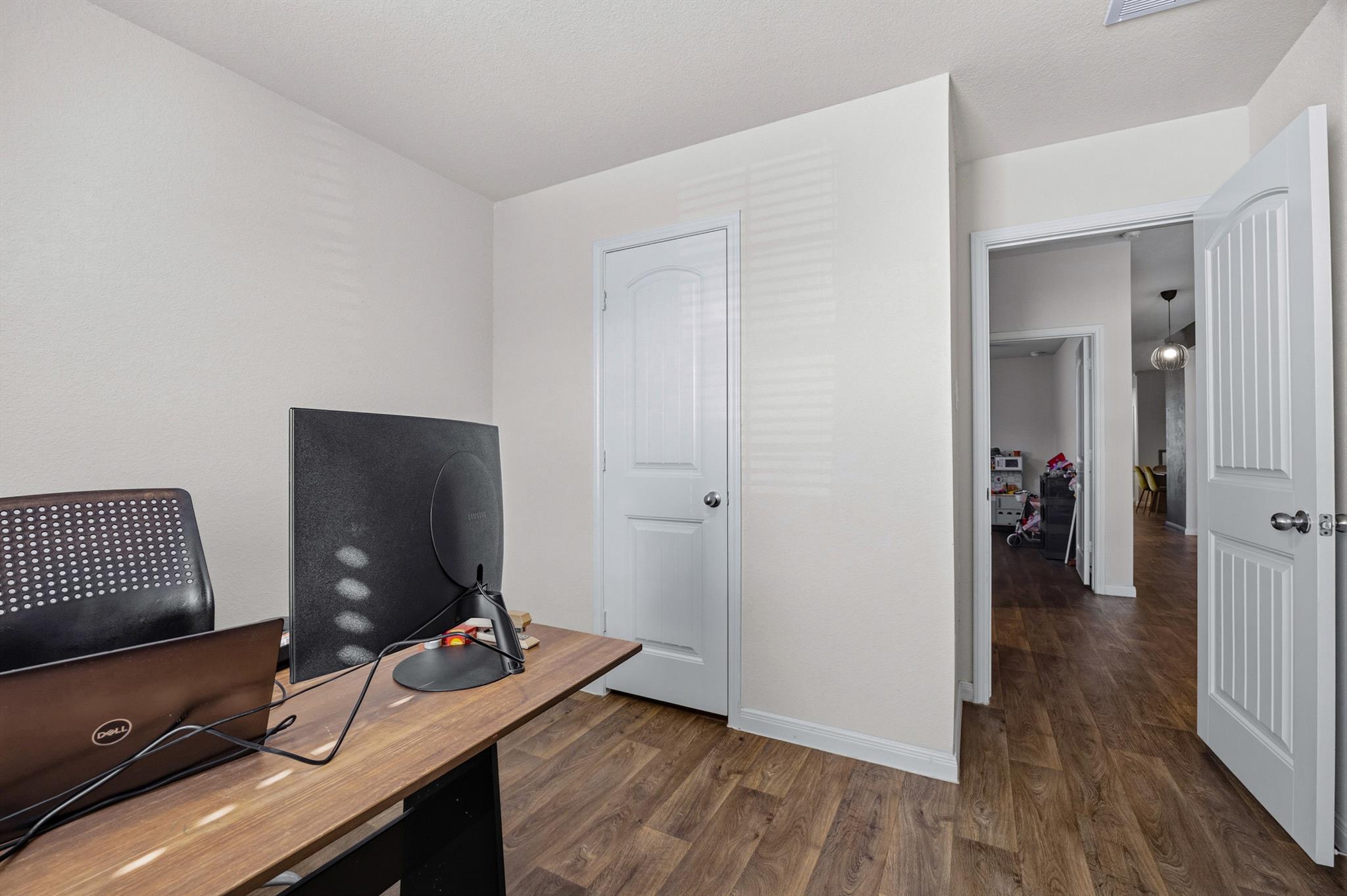 1425 London Way, Lockhart, TX 78644