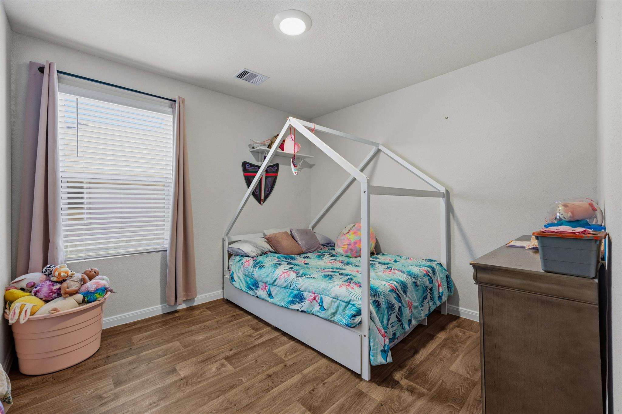 1425 London Way, Lockhart, TX 78644