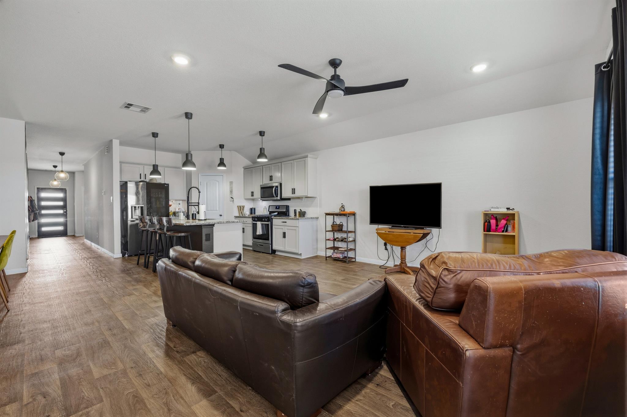 1425 London Way, Lockhart, TX 78644