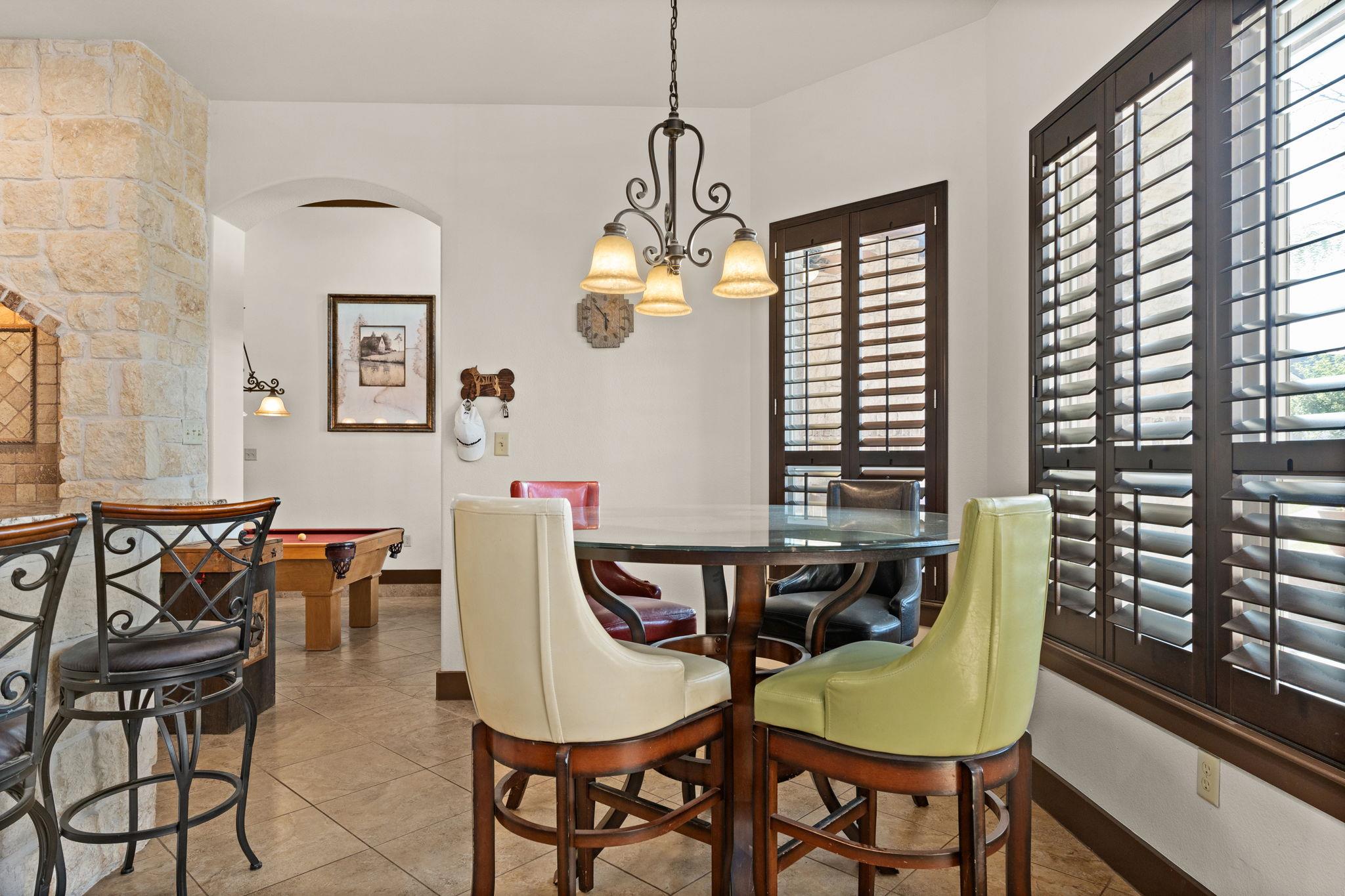 134 Creekside Dr, Liberty Hill, TX 78642