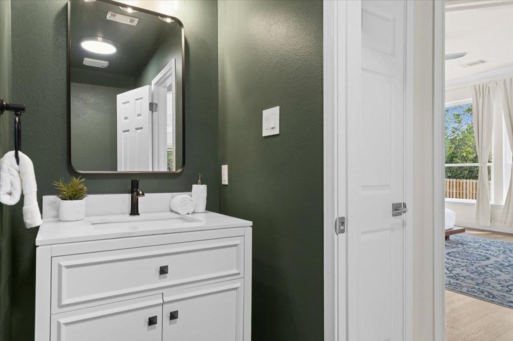 1613 Acacia Bud Dr, Austin, TX 78733