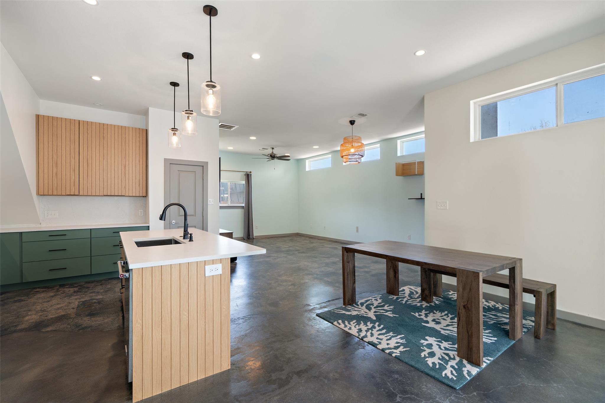 5928 Lux St, Austin, TX 78721