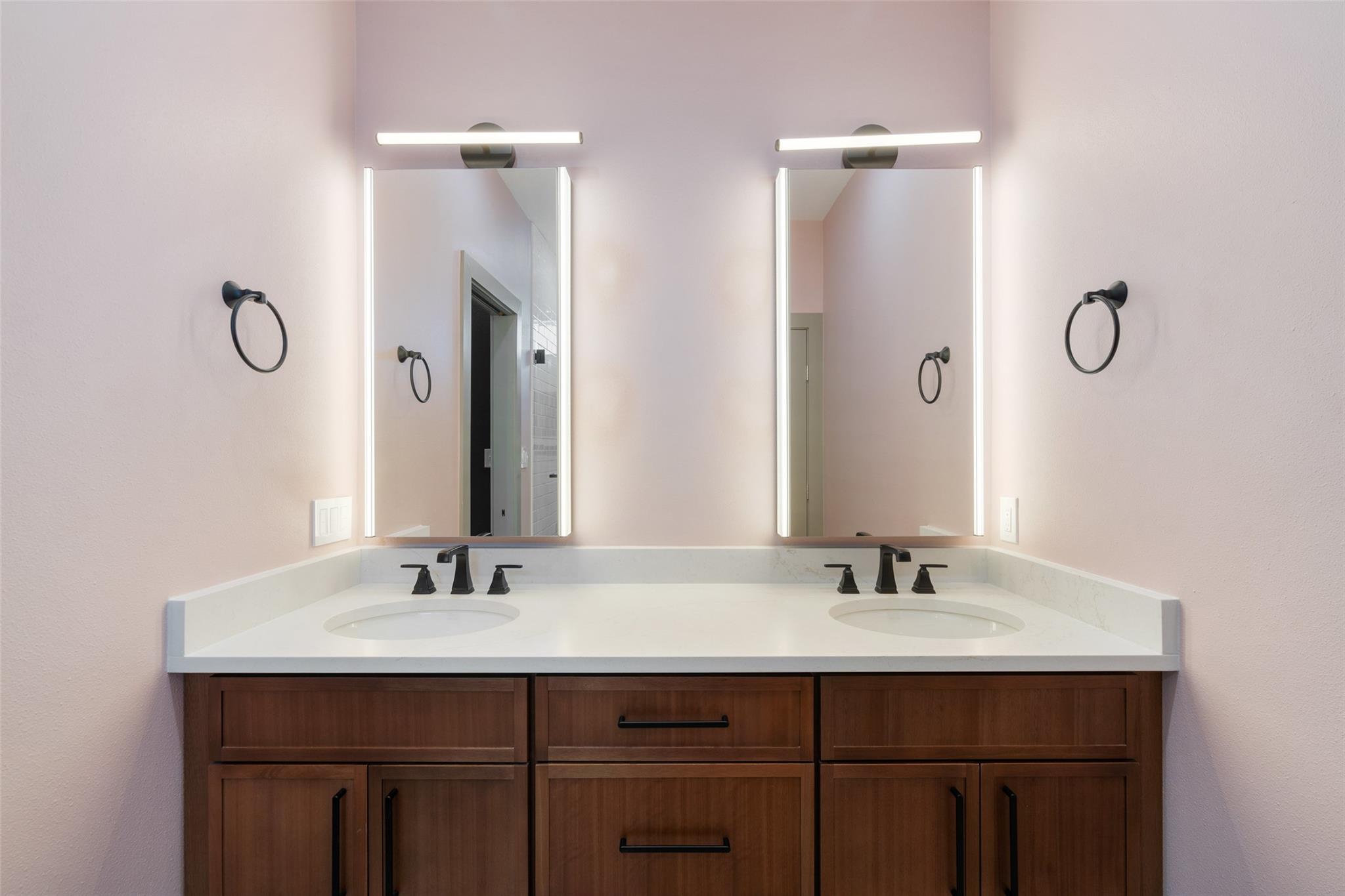 5928 Lux St, Austin, TX 78721