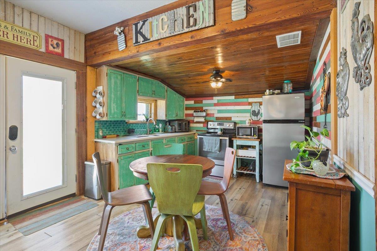 2804 Auction Barn Rd, Belton, TX 76513