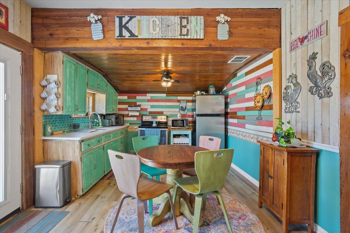 2804 Auction Barn Rd, Belton, TX 76513