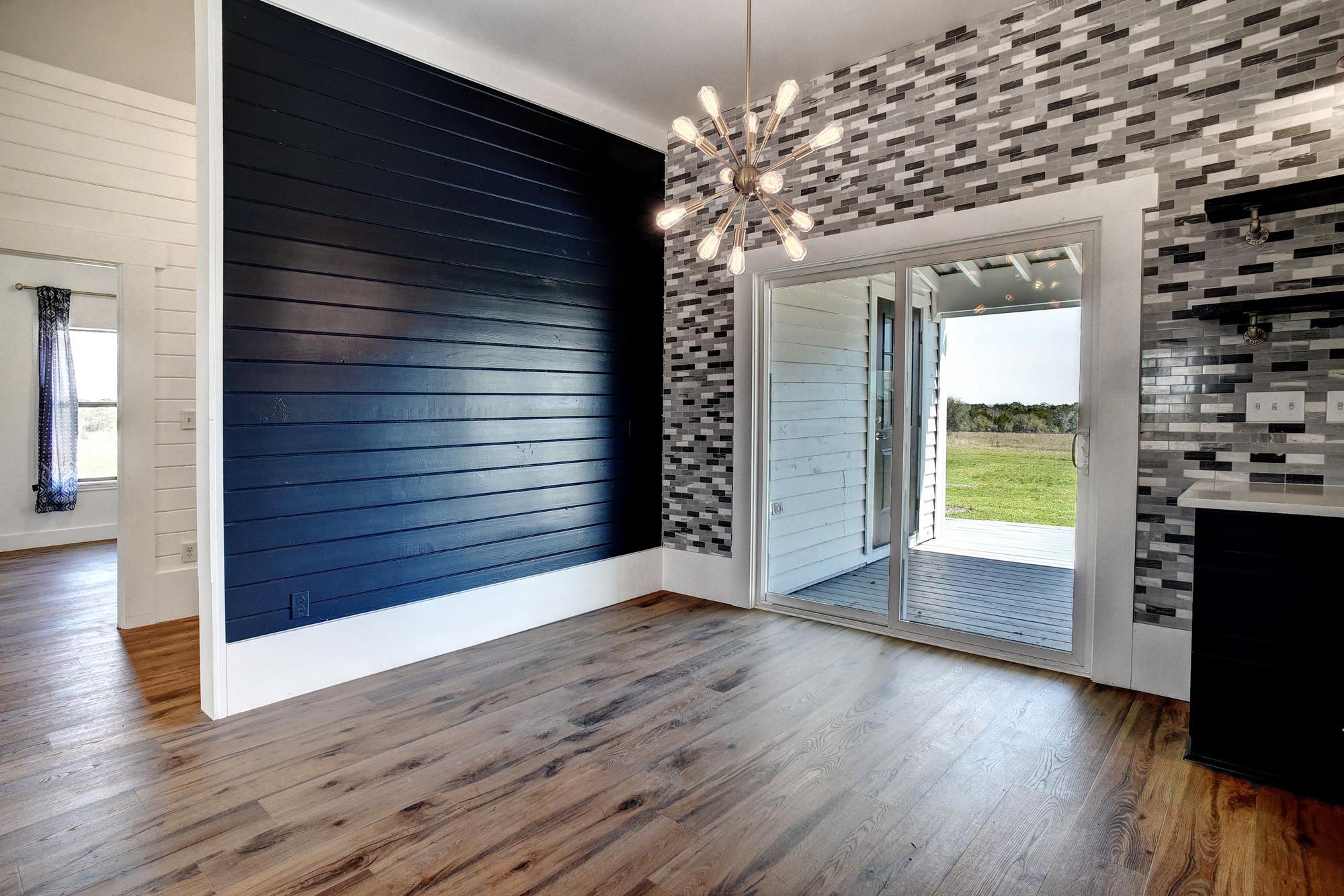 4165 Pin Oak Rd, Muldoon, TX 78949