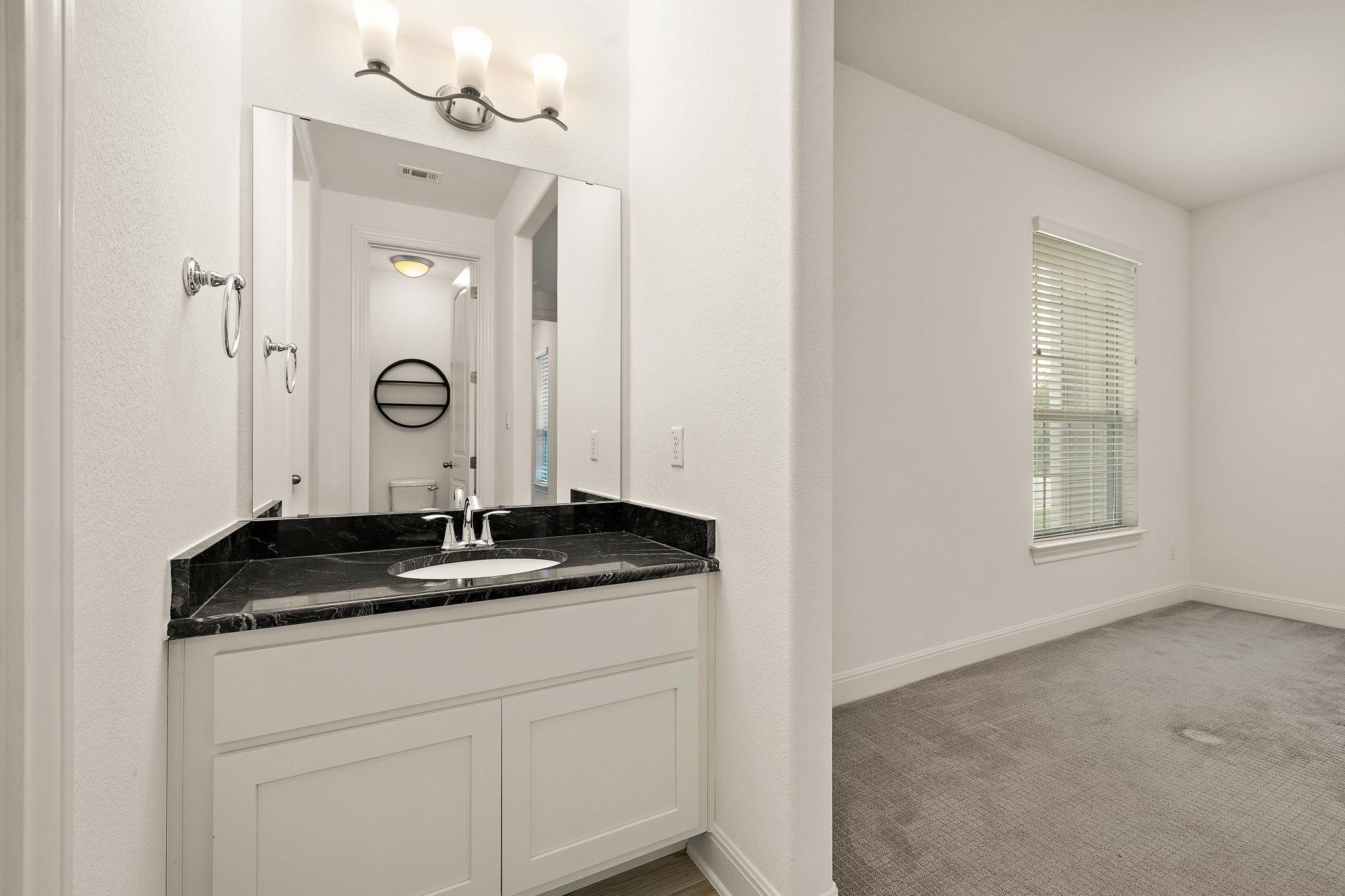 4705 Napoli Shore Dr, Leander, TX 78641