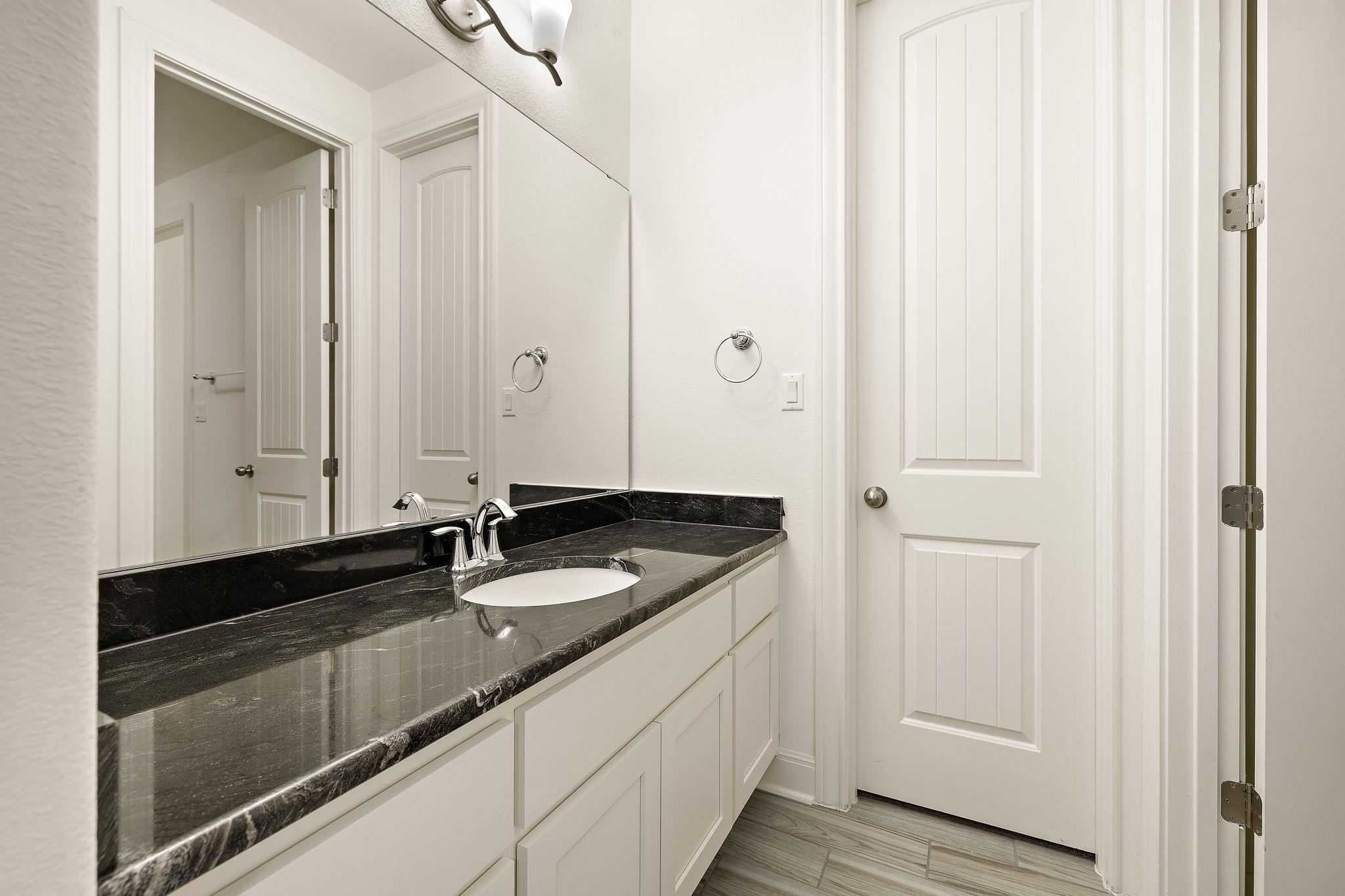 4705 Napoli Shore Dr, Leander, TX 78641