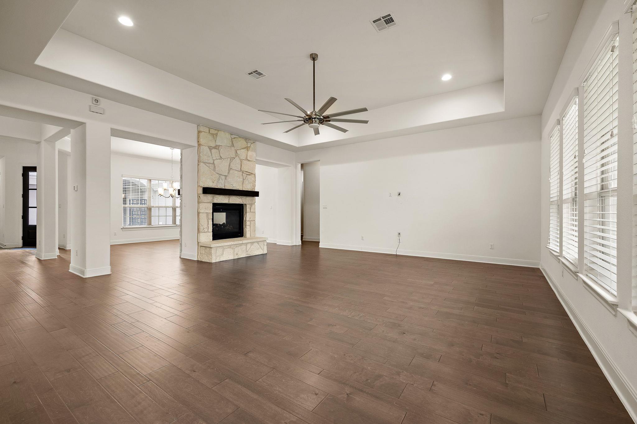 4705 Napoli Shore Dr, Leander, TX 78641