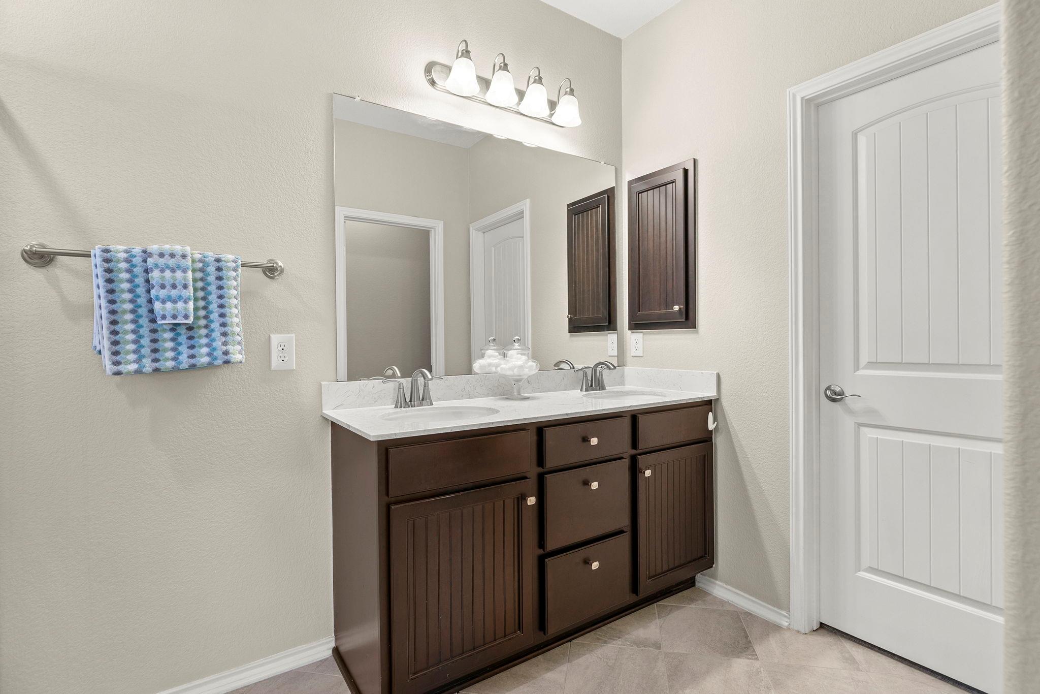 13912 Lyndon B Johnson St, Manor, TX 78653