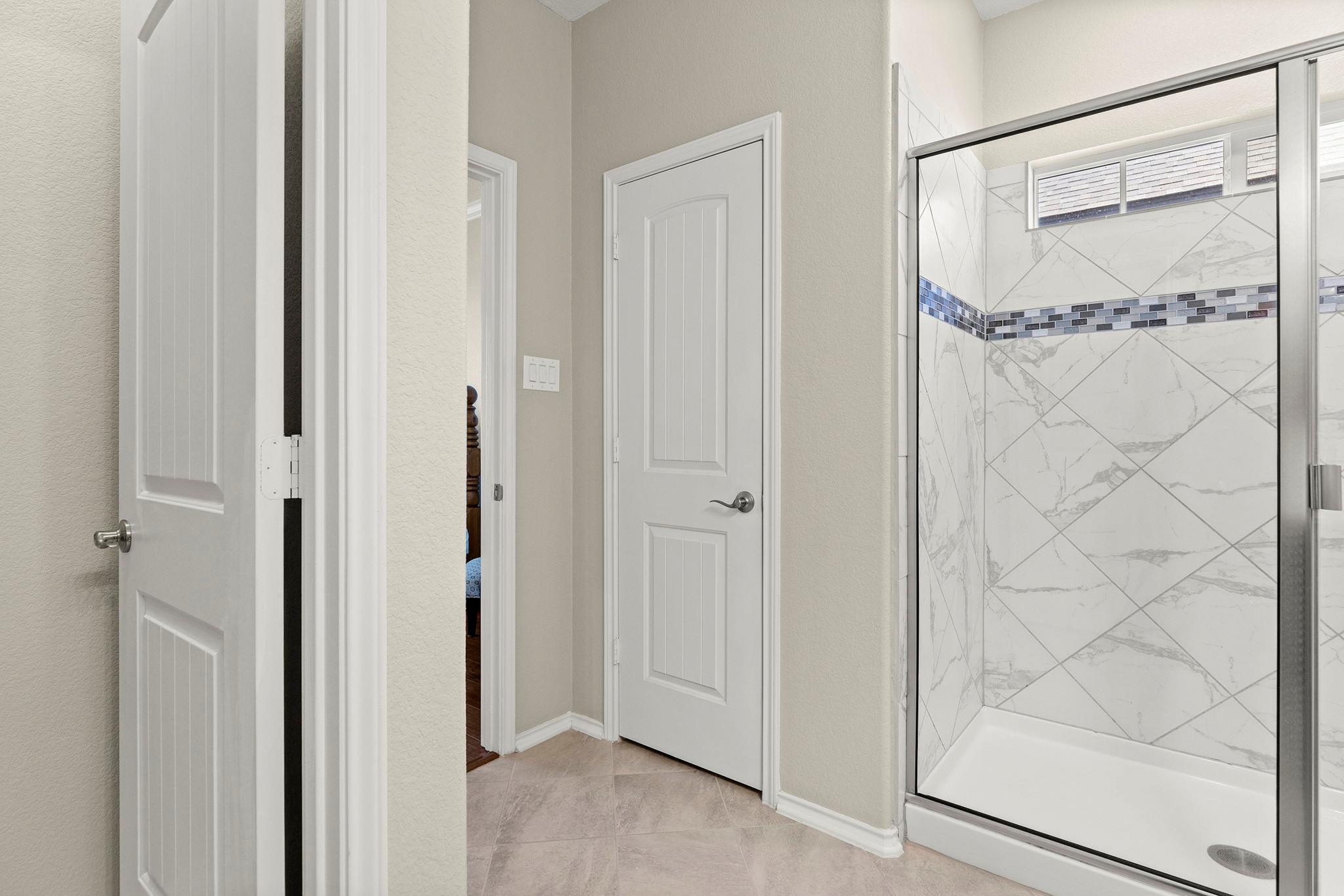 13912 Lyndon B Johnson St, Manor, TX 78653