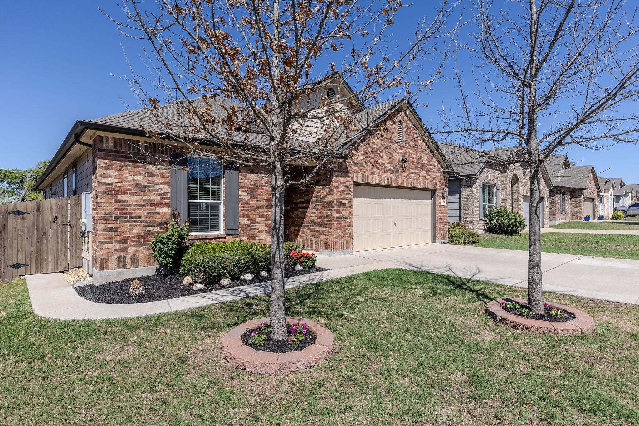 13912 Lyndon B Johnson St, Manor, TX 78653