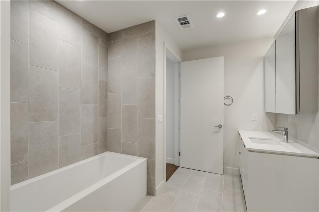 44 East Ave # 1402, Austin, TX 78701