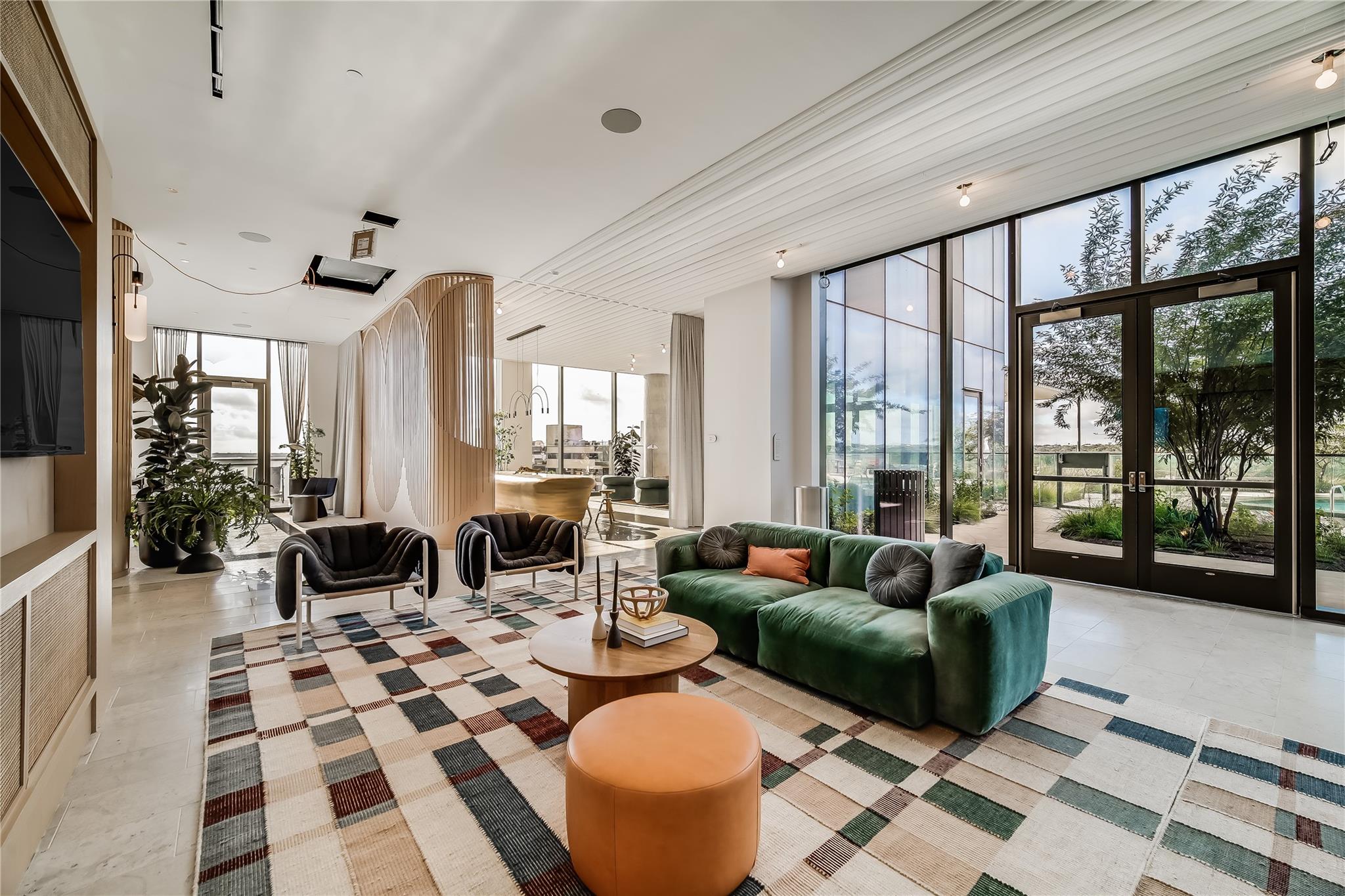 44 East Ave # 1402, Austin, TX 78701