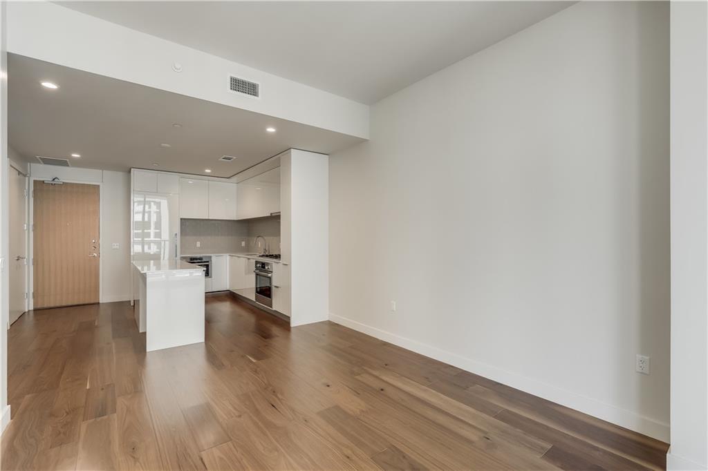 44 East Ave # 1402, Austin, TX 78701