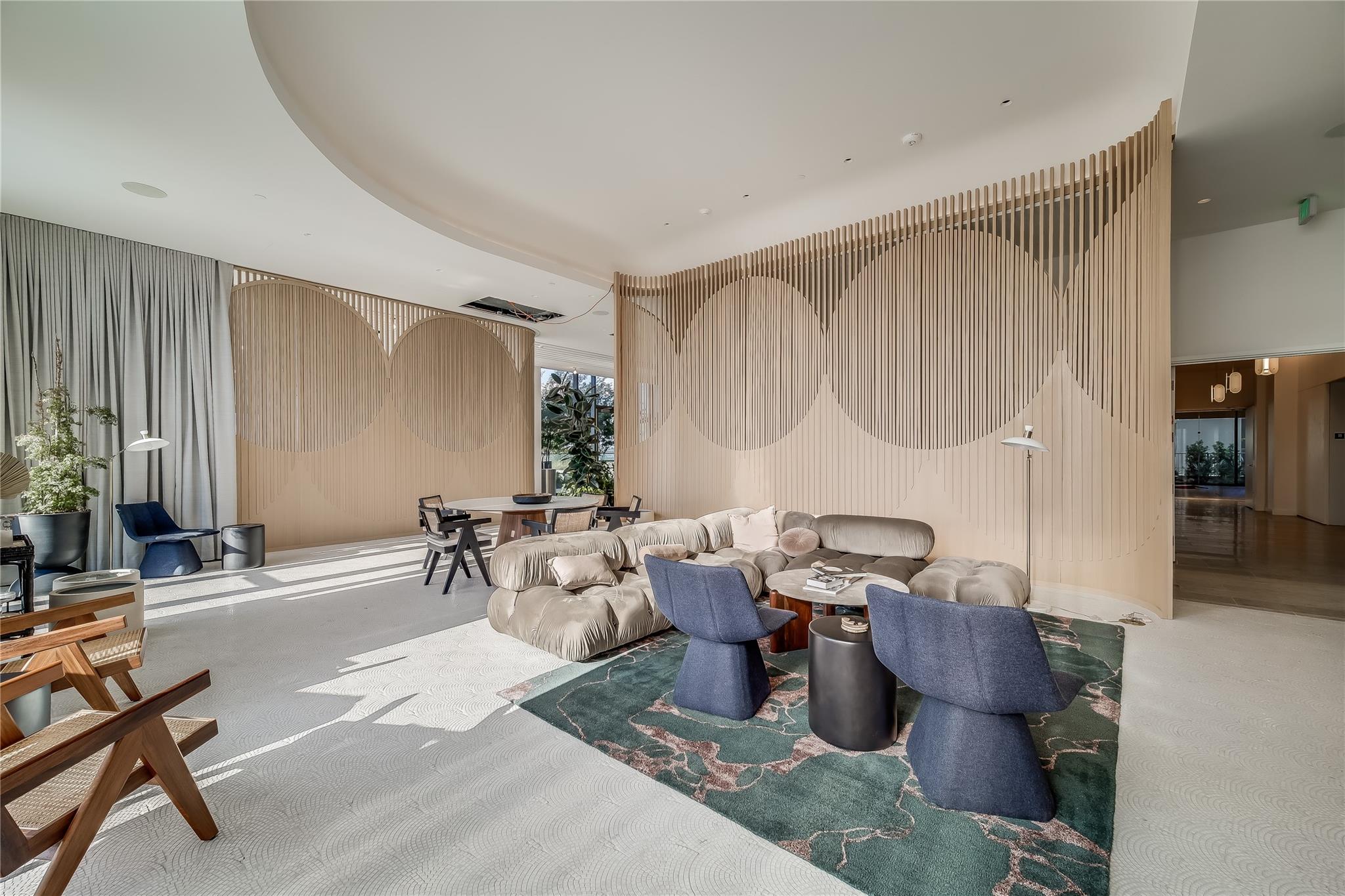 44 East Ave # 1402, Austin, TX 78701