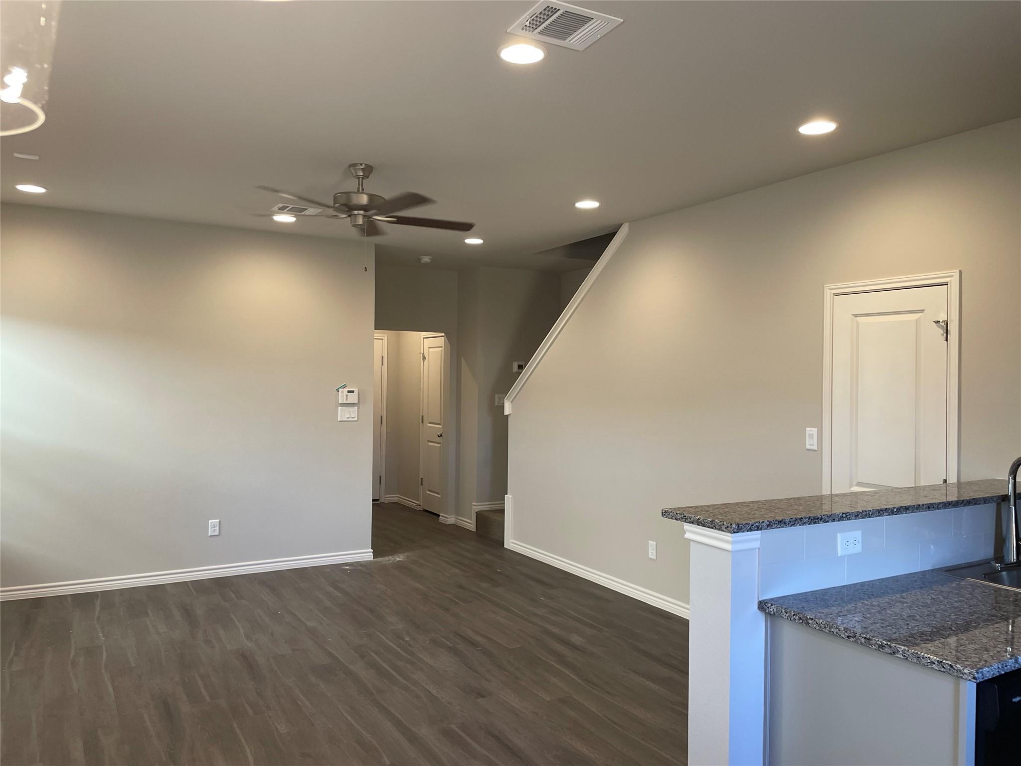 207 Peruna Dr, Marble Falls, TX 78654