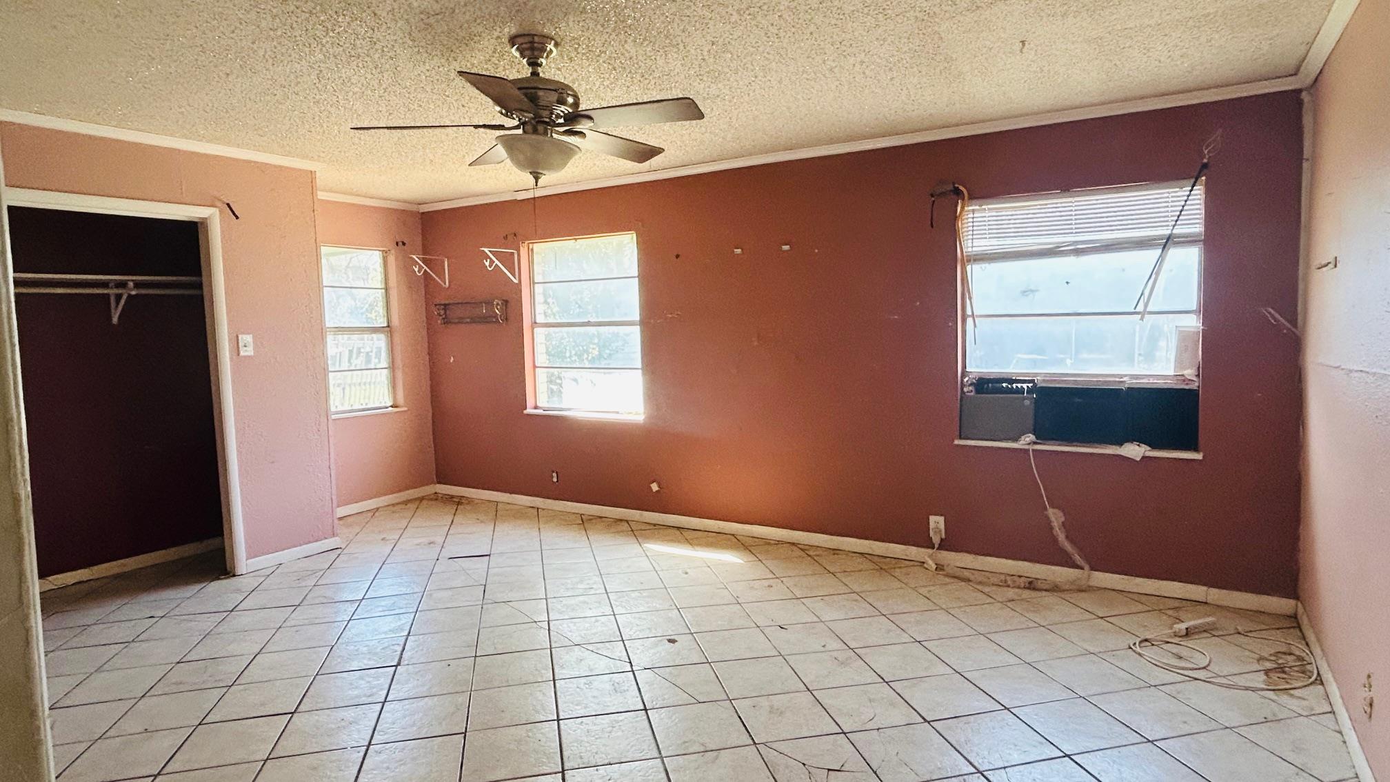 1120 W Goforth Rd, Buda, TX 78610