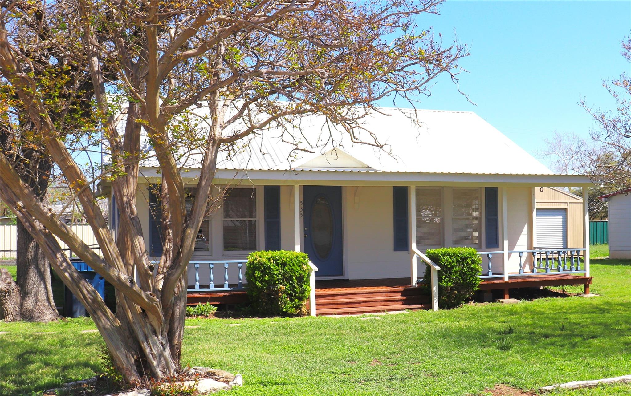 535 W Vaughan St, Bertram, TX 78605