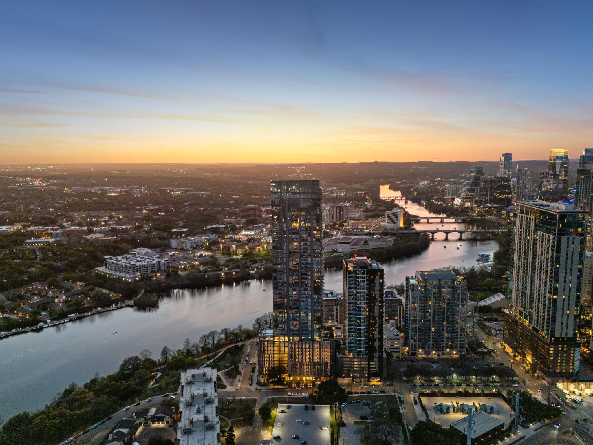 44 East Ave # 2907, Austin, TX 78701